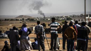  Kurdos sirios pelean a muerte contra fuerzas yihadistas 