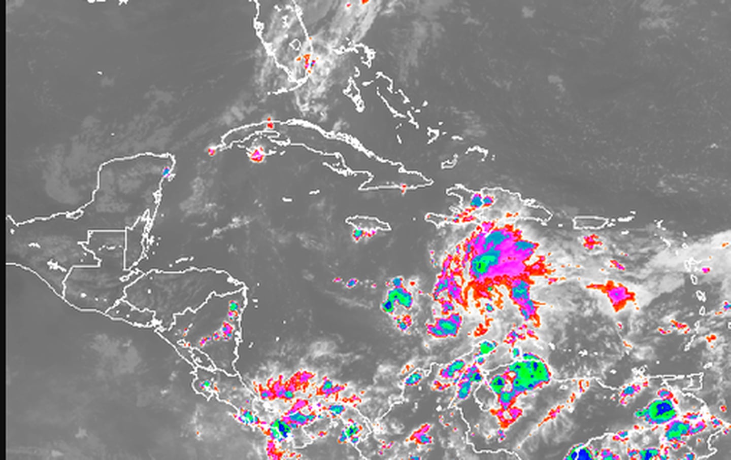 La tarde de este jueves el disturbio atmosférico ligado a la onda N.° 52 comenzaba a organizar las nubes de cara a convertirse en depresión tropical (ciclón), al suroeste de la isla que integran Haití y República Dominicana. Imagen: Cortesía IMN.