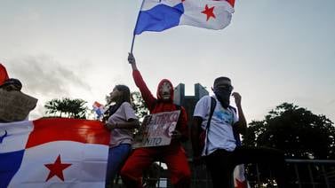 Panamá reanudará lecciones tras seis semanas de paro contra mina