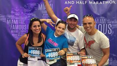 Atletas de Costa Rica comienzan a retirar paquetes de competición en Maratón de Miami 