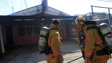 Bombero lesionado al atender incendio en panadería de Guadalupe