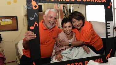 Daniel ha ayudado a 1.200 adolescentes con cáncer atendidos en hospitales de adultos