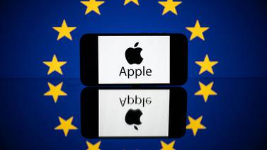 UE multa a Apple con $1.900 millones por infringir normas sobre música en línea