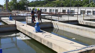Contaminación de río Lempa afecta servicio de agua en San Salvador