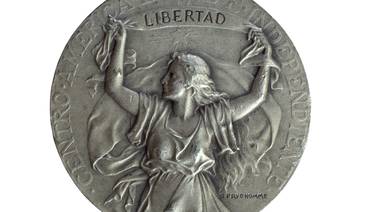 Cinco medallas que narran fragmentos de la historia de Costa Rica