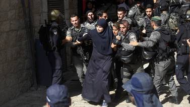 Policía  irrumpe en recinto sagrado  de Jerusalén
