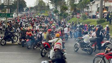 Motociclistas cometieron, al menos, 14 infracciones durante ‘caravana del payaso’ el domingo