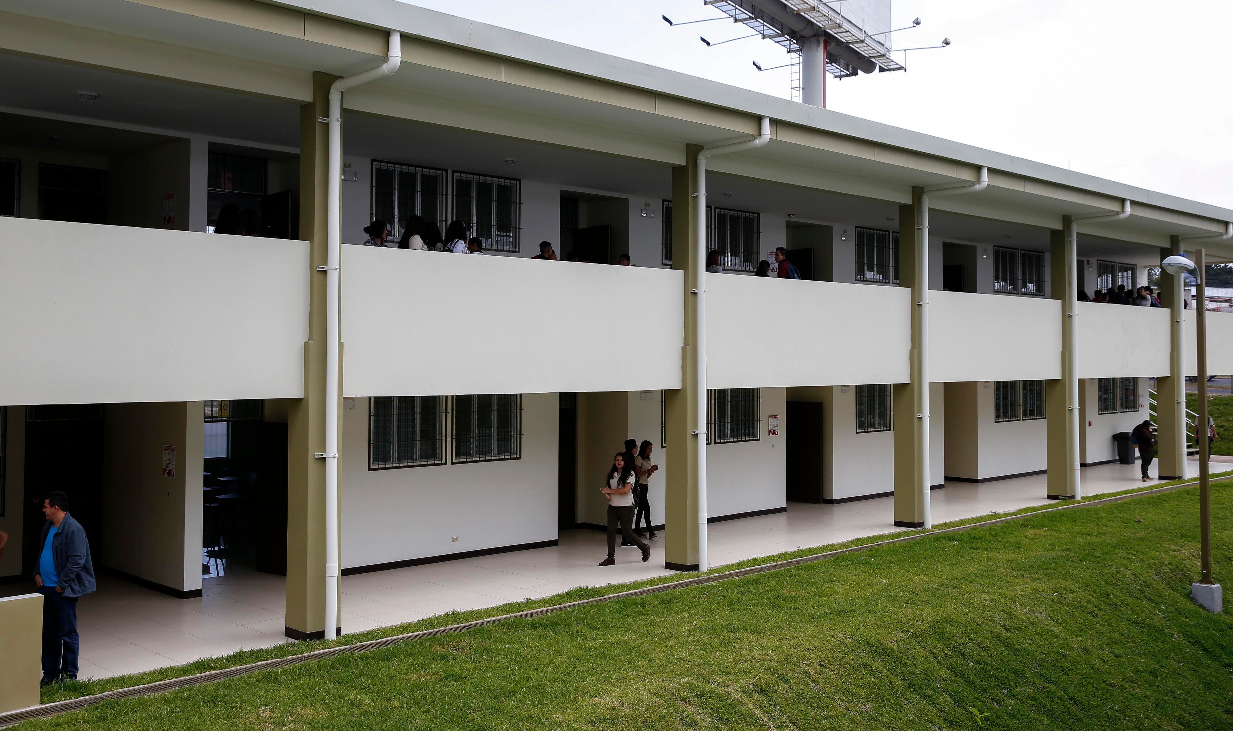 Imagen del 2016 del Liceo Napoleón Quesada Salazar.