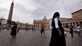Vaticano inicia juicio público a mayordomo del Papa