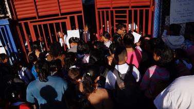 1.500 niños de La Carpio recibirán dos horas de clases al día
