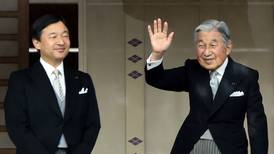 Gobierno de Japón aprueba proyecto para permitir al emperador Akihito dejar el trono