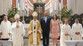 Arzobispo clama por igualdad de salarios entre  mujeres y hombres