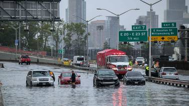 Nueva York inundada por lluvias torrenciales; el metro parcialmente paralizado
