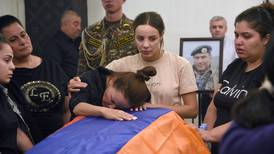Más de 200 fallecidos deja los enfrentamientos entre Armenia y Azerbaiyán
