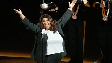 Voz de Aretha Franklin se alza en canción sobre raza y fe