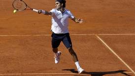 Federer consigue en Estoril primer triunfo en arcilla del 2010