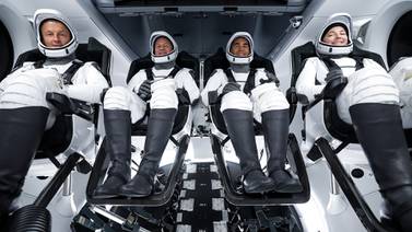 Regresan exitosamente a la Tierra cuatro astronautas de cápsula Space X