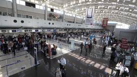 Aeropuerto Juan Santamaría recibe galardón por la calidad de sus servicios