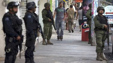  Gobierno de México busca apoyo  de autodefensas para pacificar Michoacán