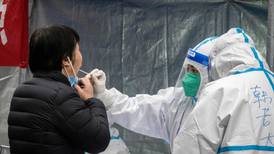 China confina a otro millón de personas luego de detectar casos de covid-19