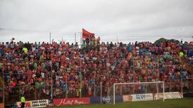 Puntarenas FC incumple con aforo del estadio Lito Pérez y pone en peligro permiso de salud