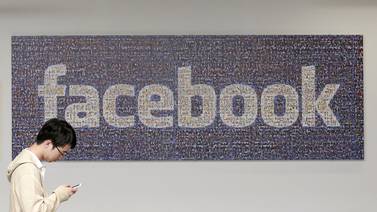 Facebook exige a marcas pago por   anunciarse  en red social