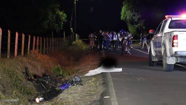 Colisión entre motocicletas deja un joven muerto y otro grave en Pococí de Limón