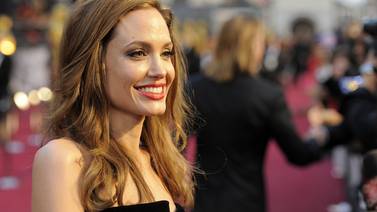 Angelina Jolie gasta gasta un dineral  para no envejecer