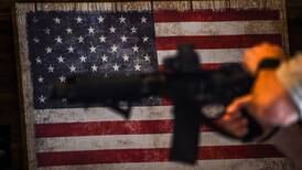 Fabricante de armas estadounidense lanza rifle semiautomático para niños