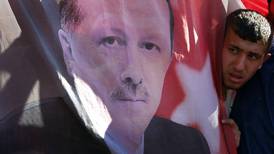 Erdogan exige a Estados Unidos extraditar a clérigo musulmán a quien responsabiliza por intento de golpe
