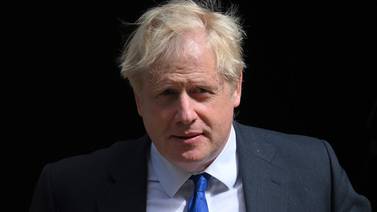 Boris Johnson ‘engañó' al parlamento sobre fiestas en medio de los confinamientos, dice investigación