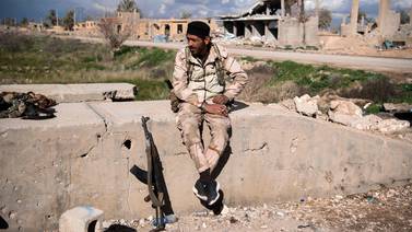 Alianza kurdo-árabe insta a los yihadistas del Estado Islámico a rendirse en Siria