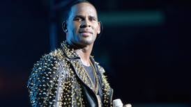 Cantante R. Kelly es sentenciado a 30 años de cárcel por delitos sexuales