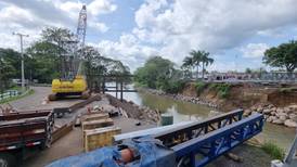 Instalación de puentes ‘bailey’ de San Carlos cumple un mes y le faltaría otro 