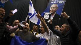 Netanyahu canta victoria mientras sondeos le dan ventaja en comicios