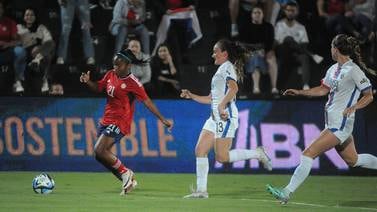 Sheika Scott fue la más atrevida en amistoso de  la Selección Femenina contra poderoso Seattle Reign 