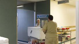 Hospital  de Alajuela  compra comida afuera por fallos en la cocina
