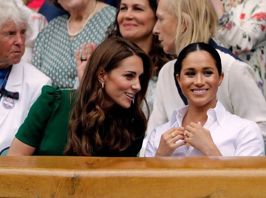Pese a que en diferentes apariciones públicas las cuñadas Kate Middleton y Meghan Markle se veían bien juntas, la relación entre ellas siempre ha sido tensa. Foto: Archivo.