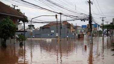 Brasil registra 60 muertos y casi 70.000 desalojados por inundaciones sin precedentes