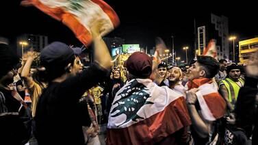 Libaneses mantienen sus protestas para exigir nuevo gobierno