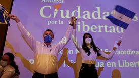 Alianza nicaragüense de derecha lanza fórmula presidencial con exguerrillero contra y exreina de belleza