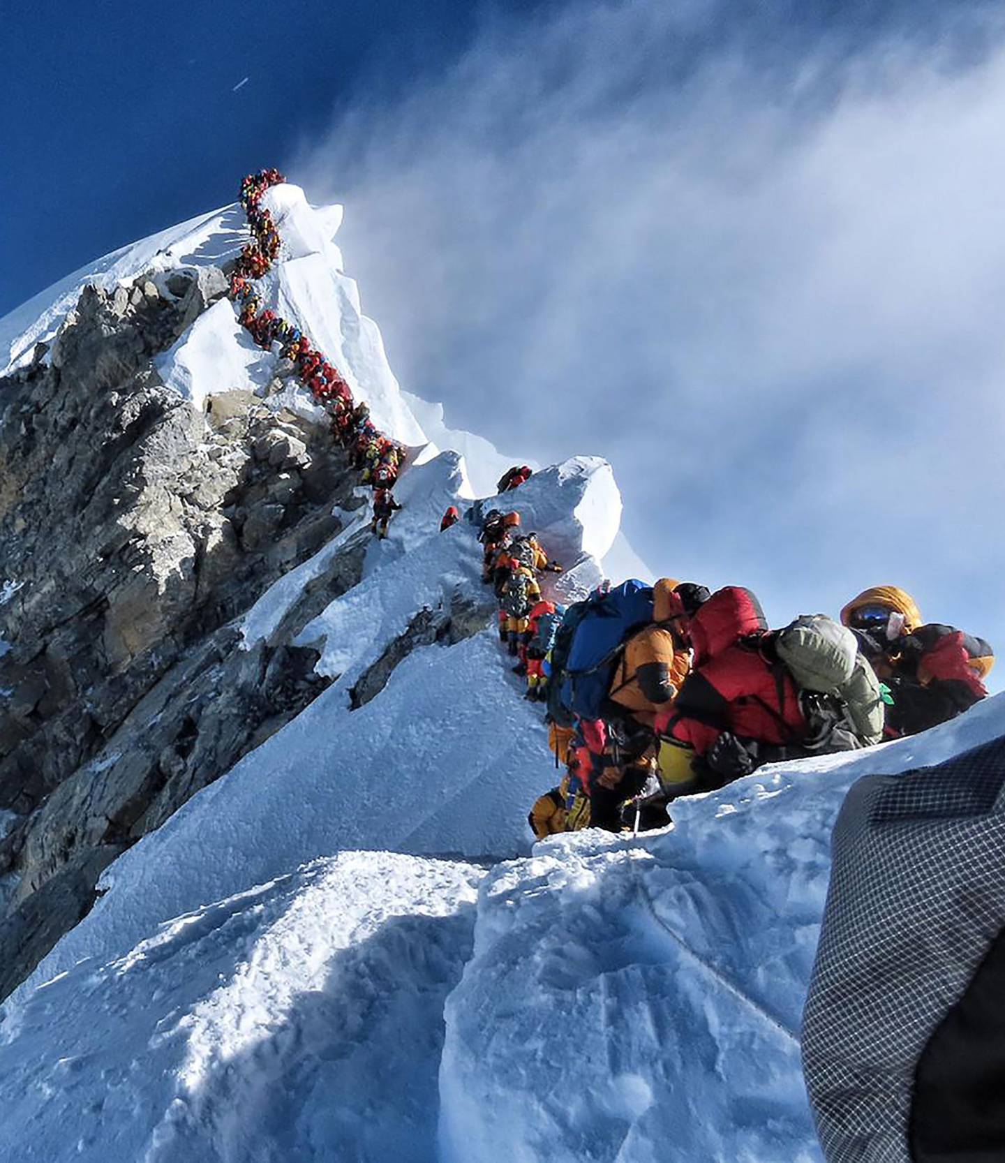 Presa de escaladores para conquistar el Everest