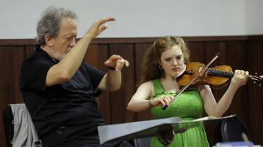 Sinfónica Nacional se reencontrará con la violinista Rachel Barton y el director John Nelson