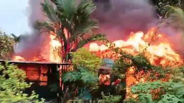 Cinco personas pierden casa por incendio en La Tigra de San Carlos