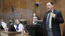 Diputados molestos por voto negativo del partido de Chaves a agenda de Asamblea