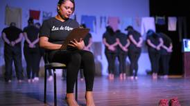 Las de Afuera unen su teatro de denuncia a las mujeres de Transvida en Tibás y la UCR