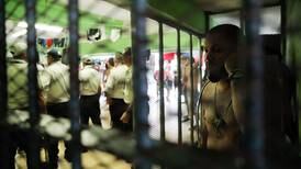 Plazo de nueve meses para bloquear señal en cárceles es ‘poco realista’, alegan operadoras 