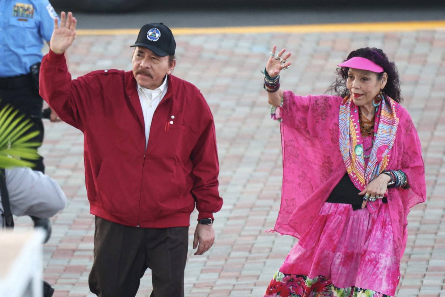 Imagen de Daniel Ortega y su esposa