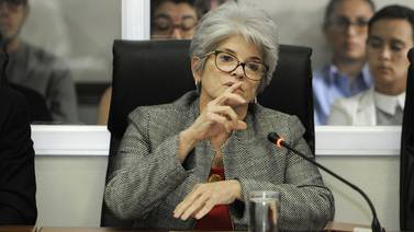  Ministra de Hacienda, Rocío Aguilar, comparece ante la Contraloría por pago de deuda sin permiso del Congreso 