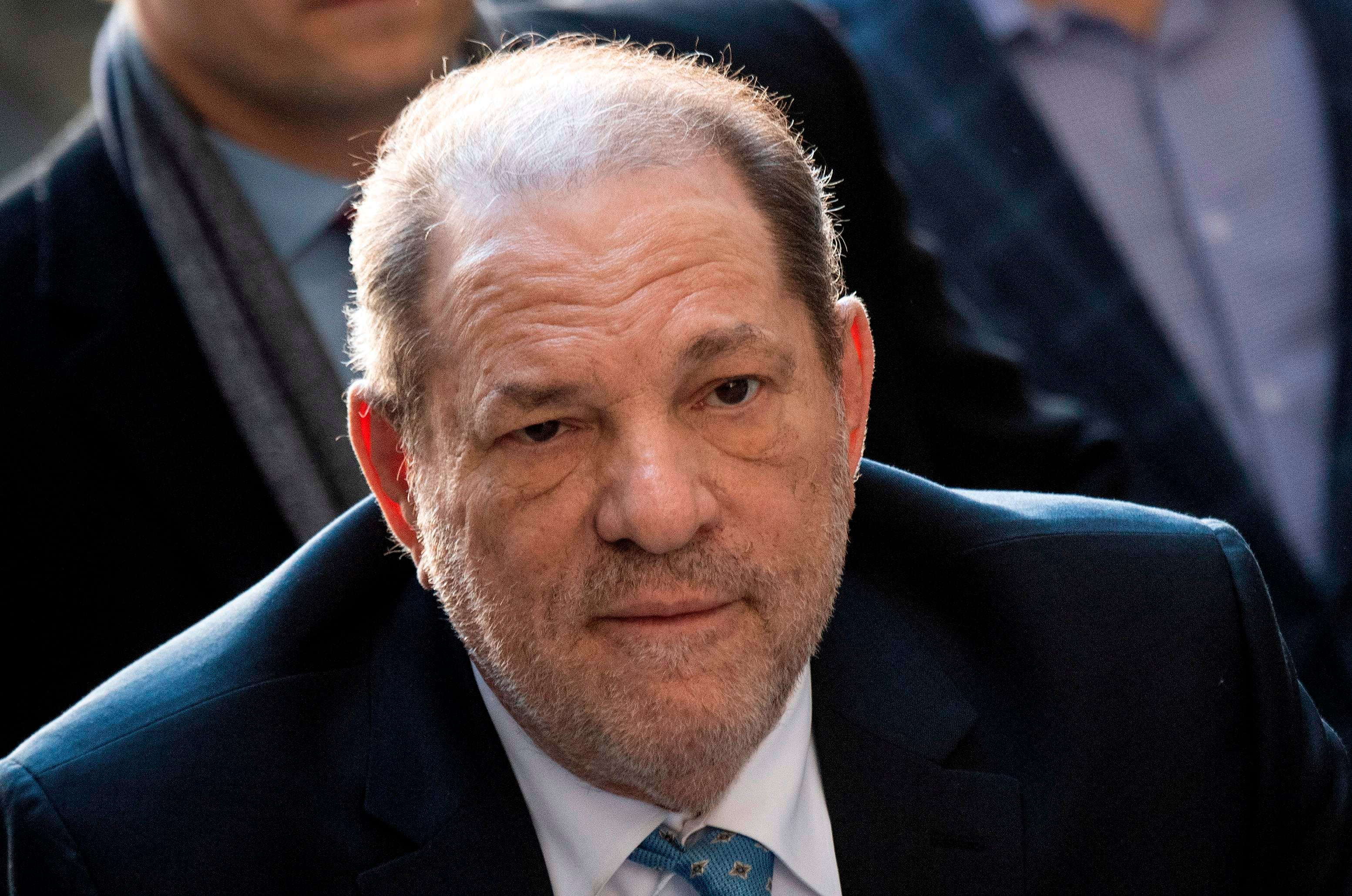 Víctimas de Harvey Weinstein critican anulación de su condena por delito sexual: ‘Es injusto’